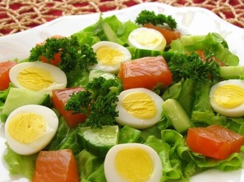 salaatti maggi-ruokavalioon